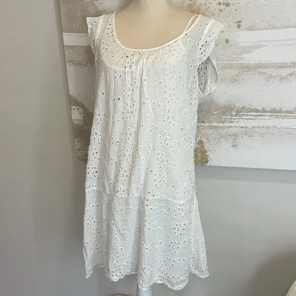 White Flowy Eyelet Dress with Slip by Velvet Graham & Spencer - Picture 2 of 10